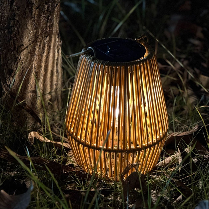 Solar Powered Rattan Lantern Light🏮