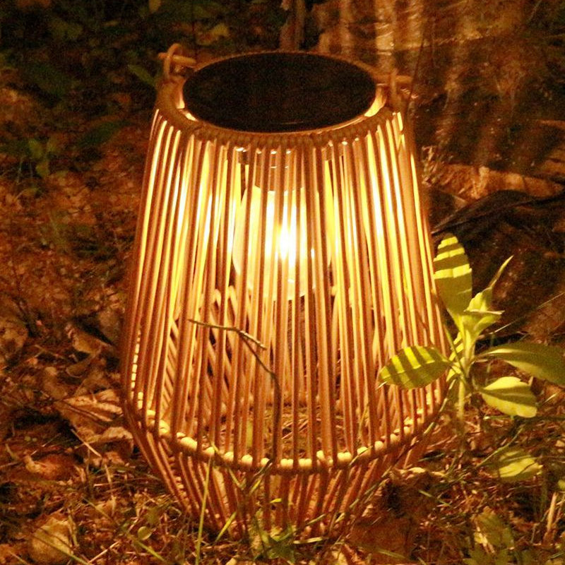 Solar Powered Rattan Lantern Light🏮