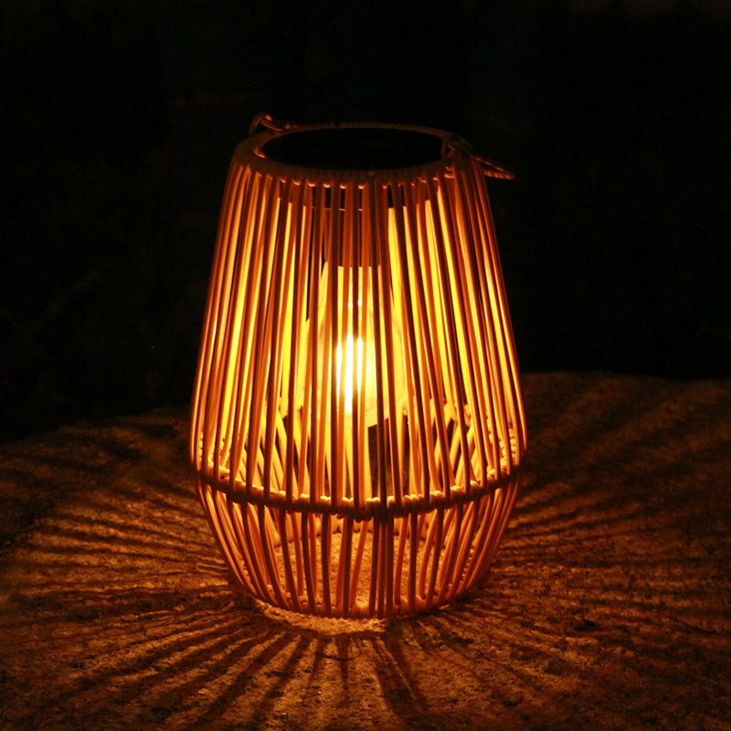 Solar Powered Rattan Lantern Light🏮